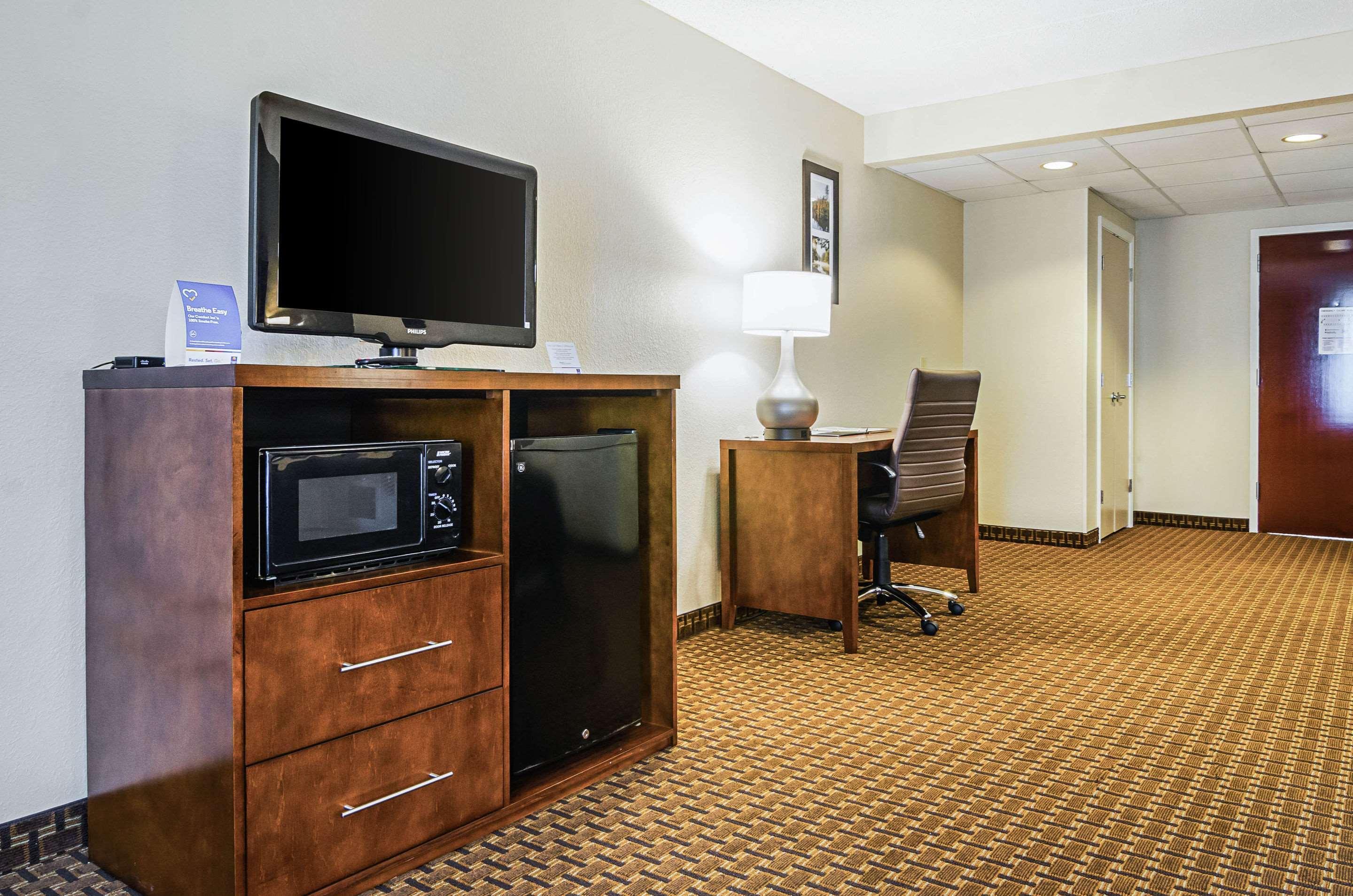 Comfort Inn & Suites Oxford South Экстерьер фото