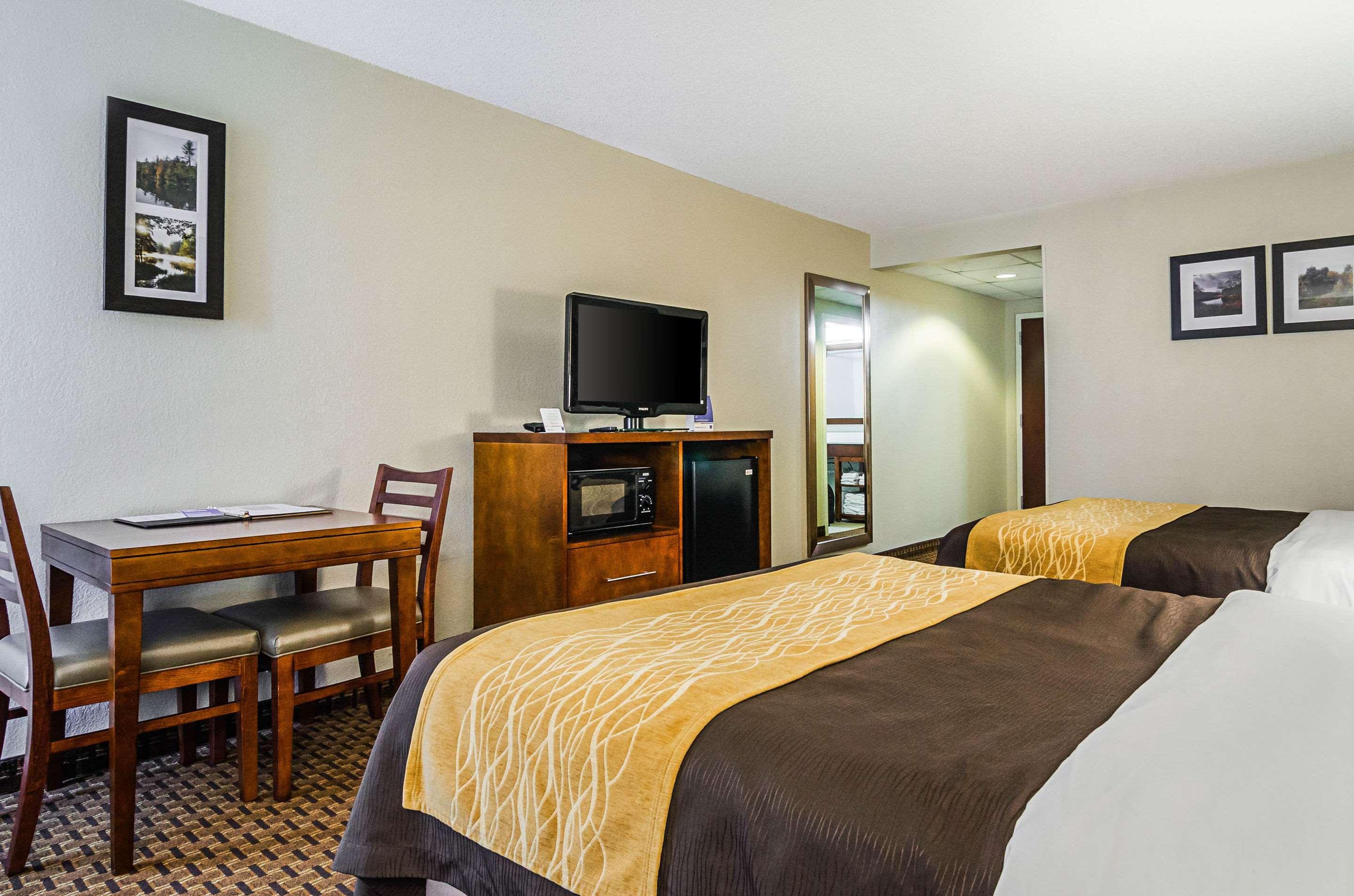 Comfort Inn & Suites Oxford South Экстерьер фото