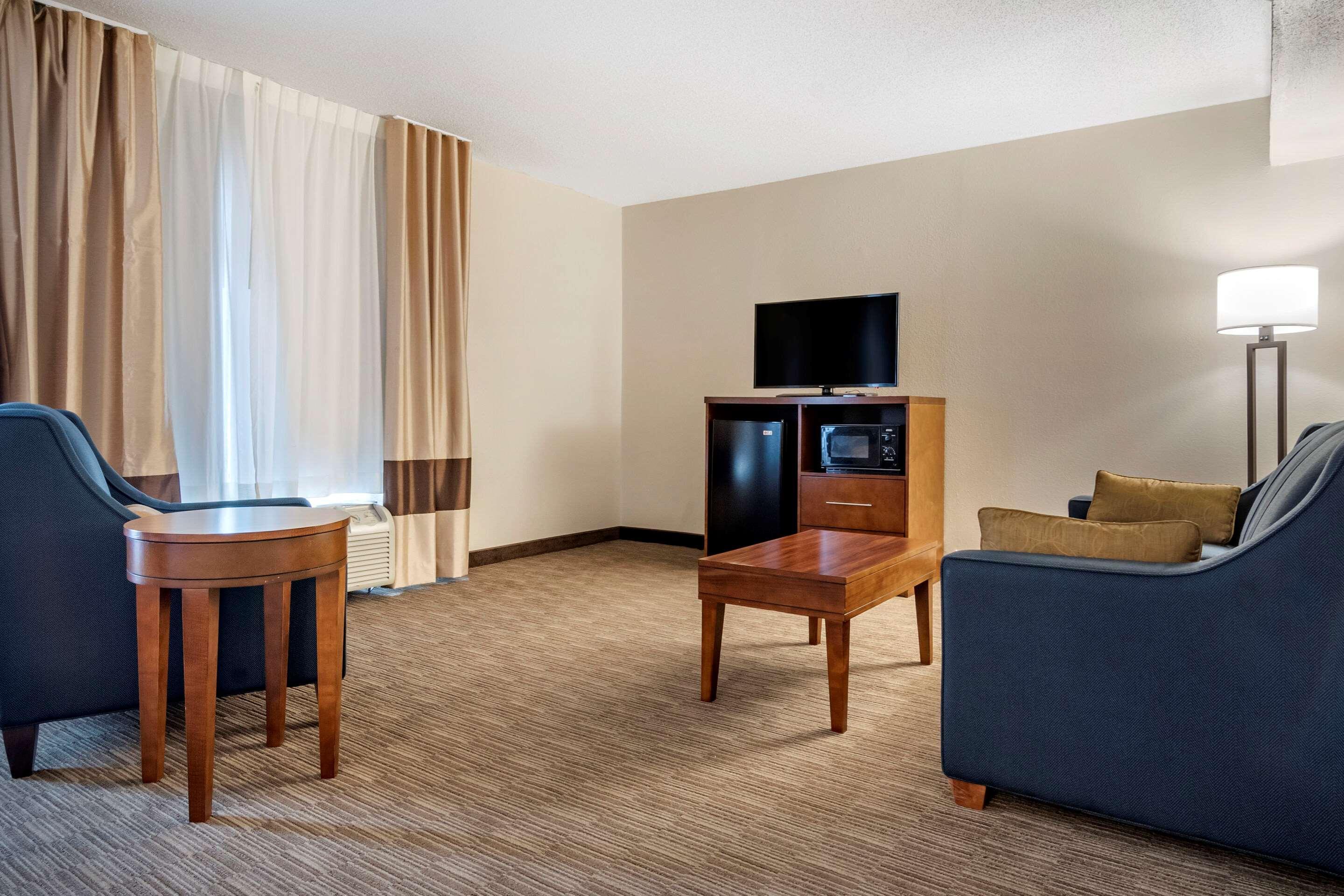 Comfort Inn & Suites Oxford South Экстерьер фото