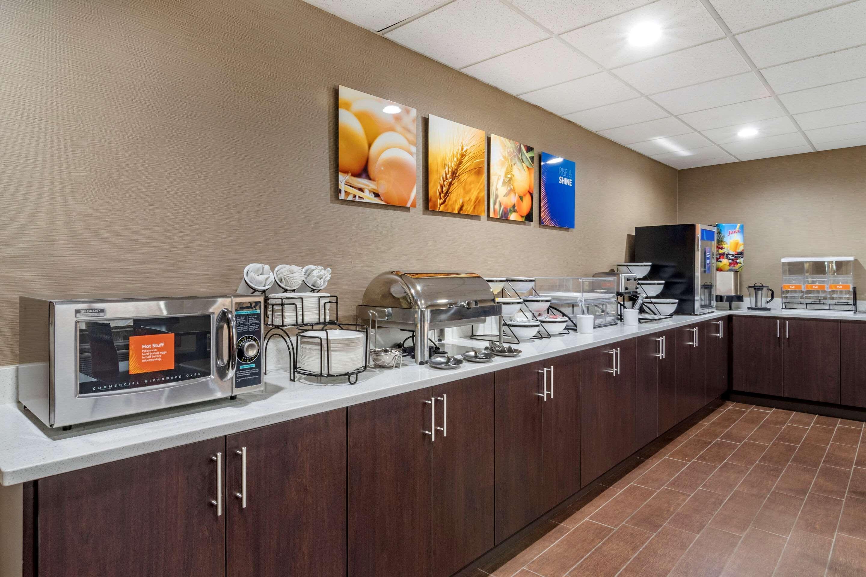Comfort Inn & Suites Oxford South Экстерьер фото