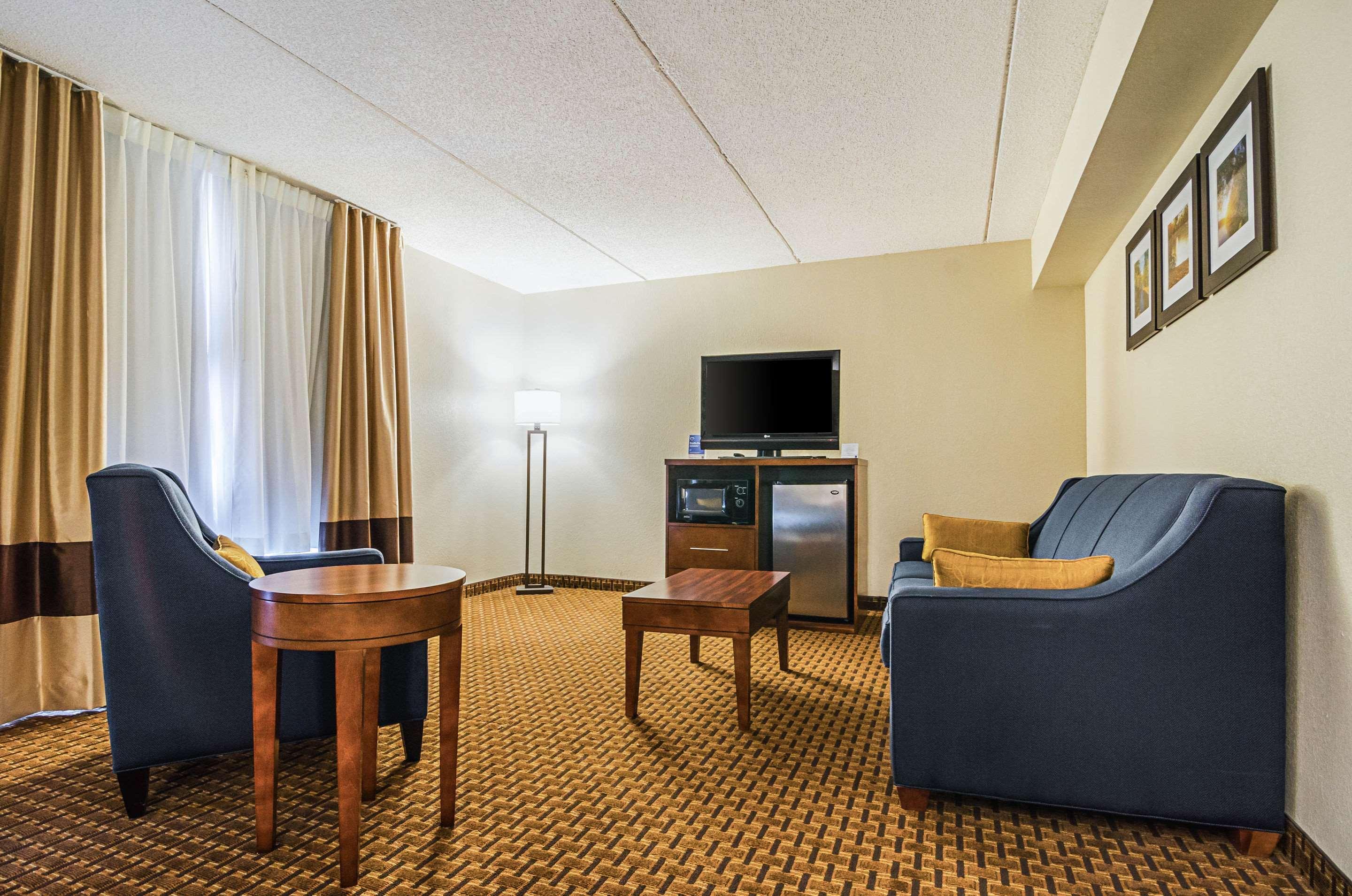 Comfort Inn & Suites Oxford South Экстерьер фото