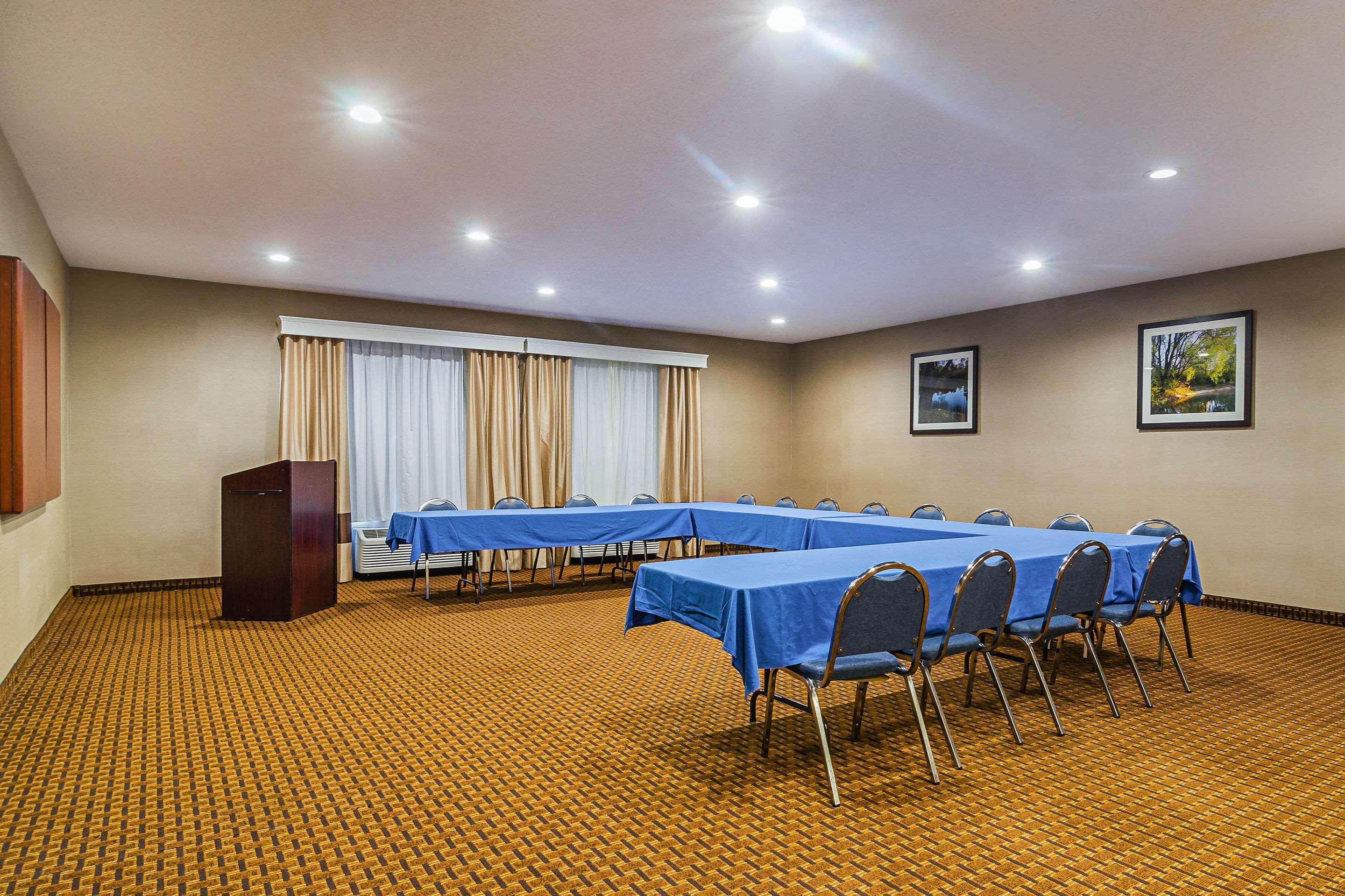 Comfort Inn & Suites Oxford South Экстерьер фото