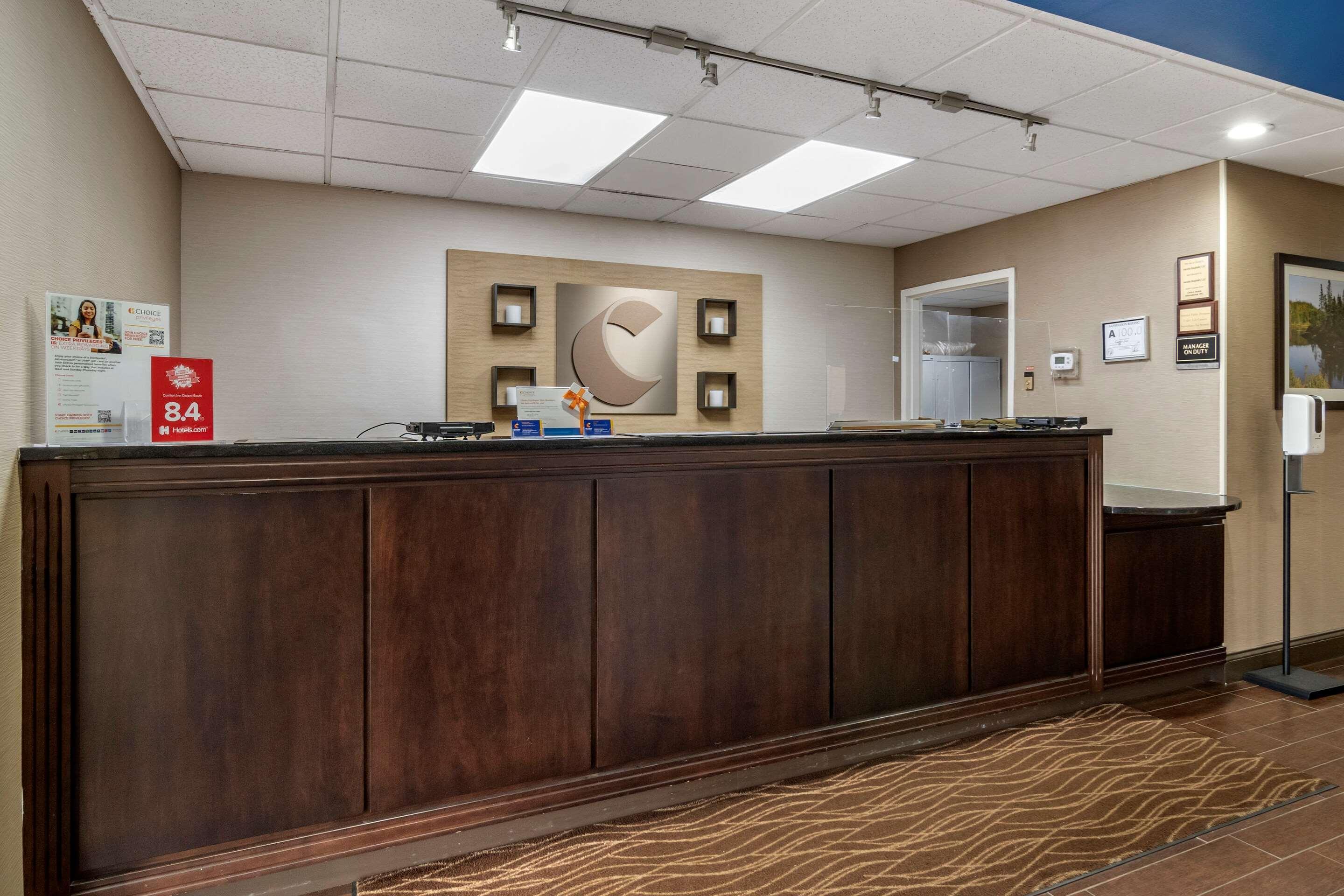 Comfort Inn & Suites Oxford South Экстерьер фото