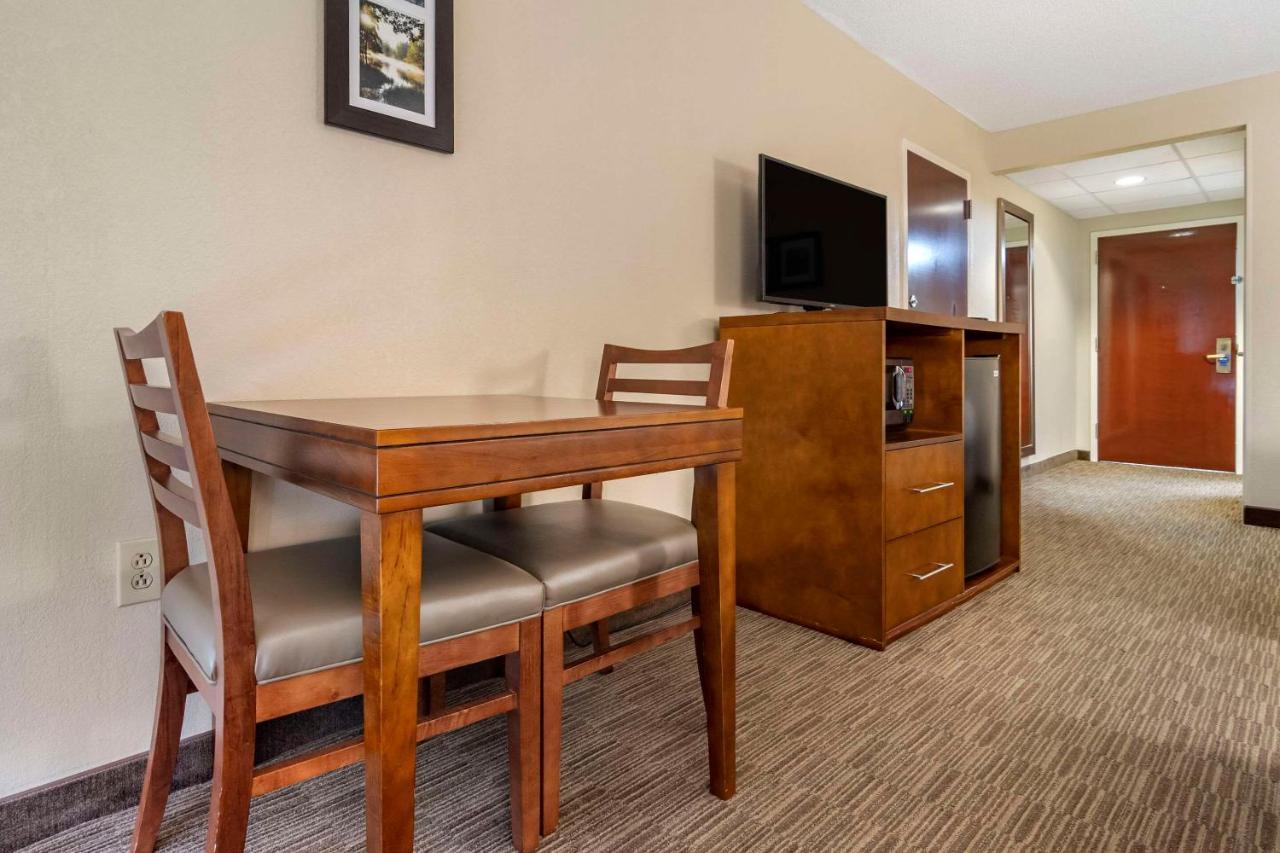 Comfort Inn & Suites Oxford South Экстерьер фото