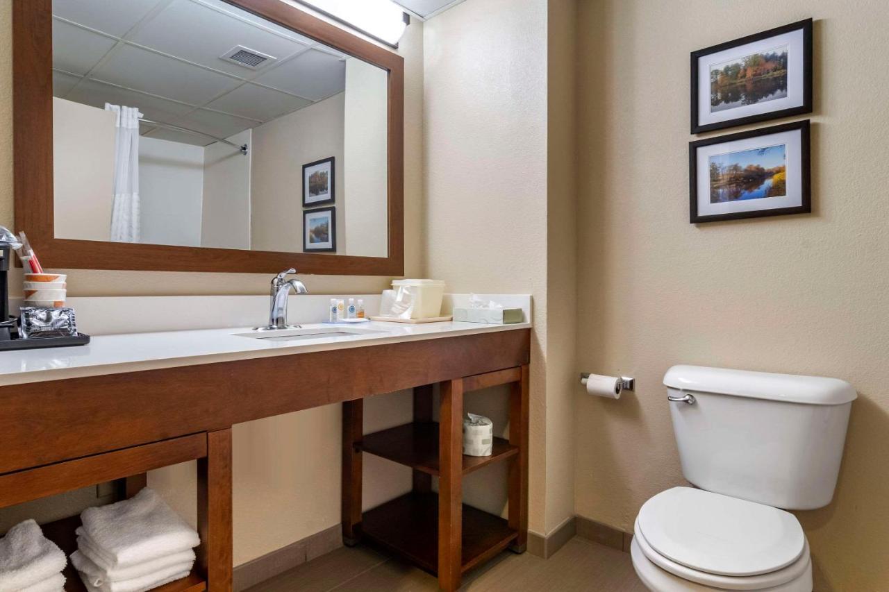 Comfort Inn & Suites Oxford South Экстерьер фото